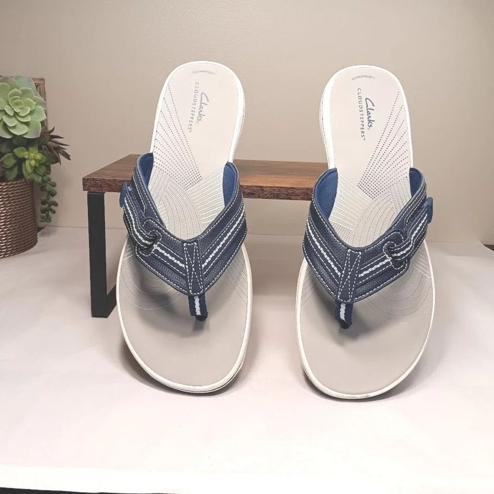 Clarks Cloudsteppers Brinkley Jazz Women Size 12 Navy Flip Flop‎ Sandals